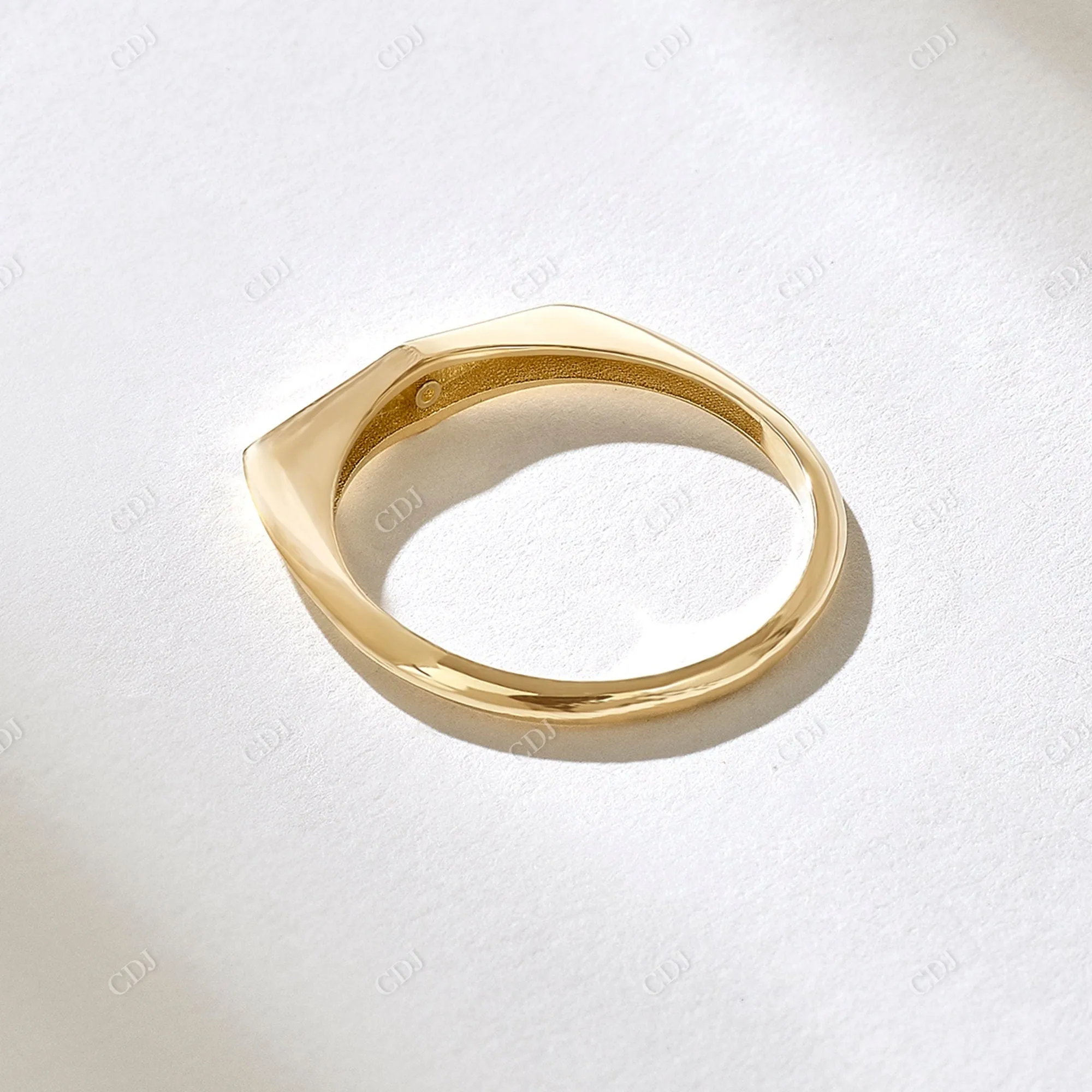 0.01CTW Diamond Iconic Rhombus Star Wedding Band