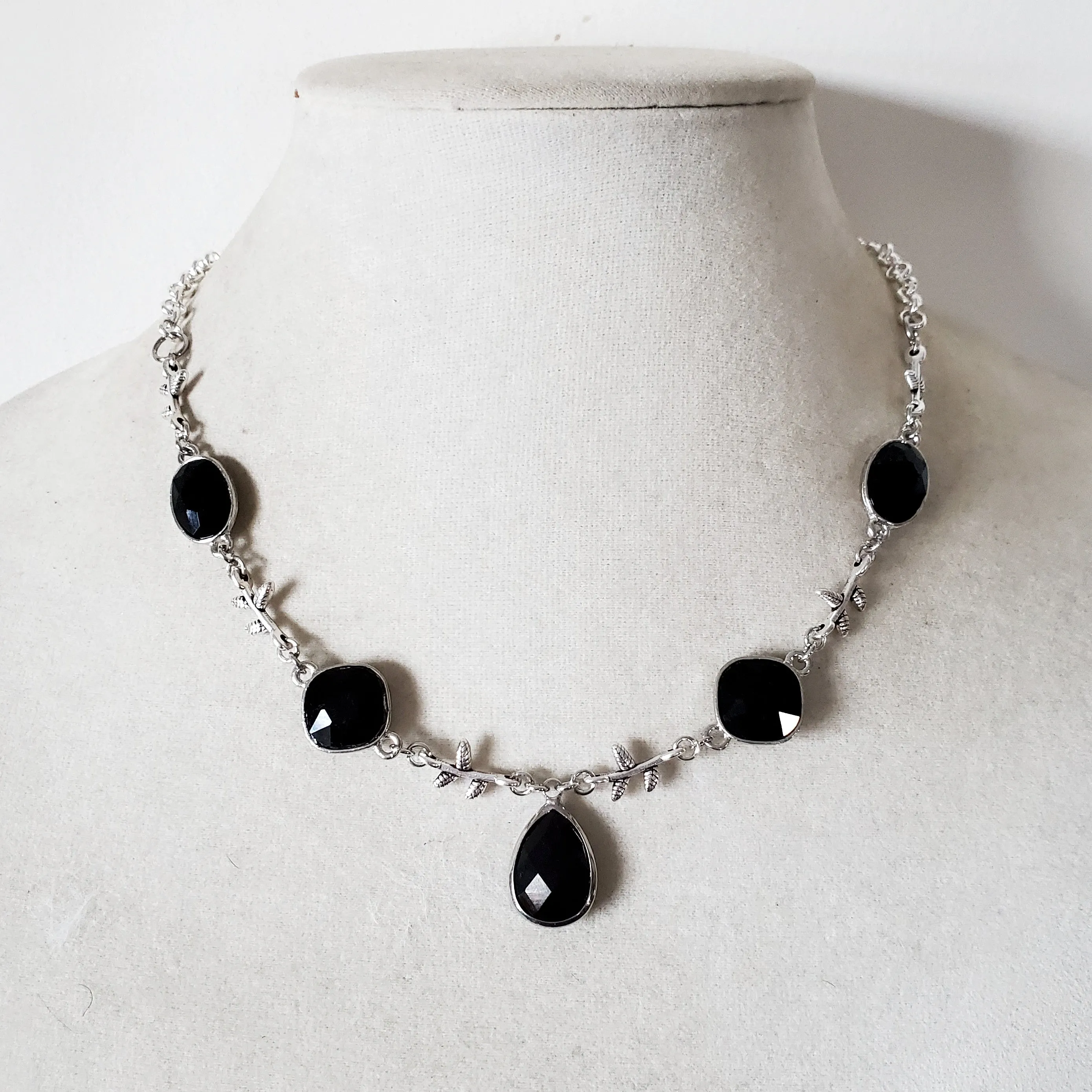 Bejeweled Vine Necklace in Green, Blue or Black