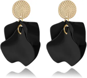 Dreuyet Rose Petal Dangle Earrings for Women Elegant Boho Statement Floral Tassel Earrings Acrylic Tiered Matte Flower Earrings Exaggerated Petal Tassel Earrings Flower Earrings