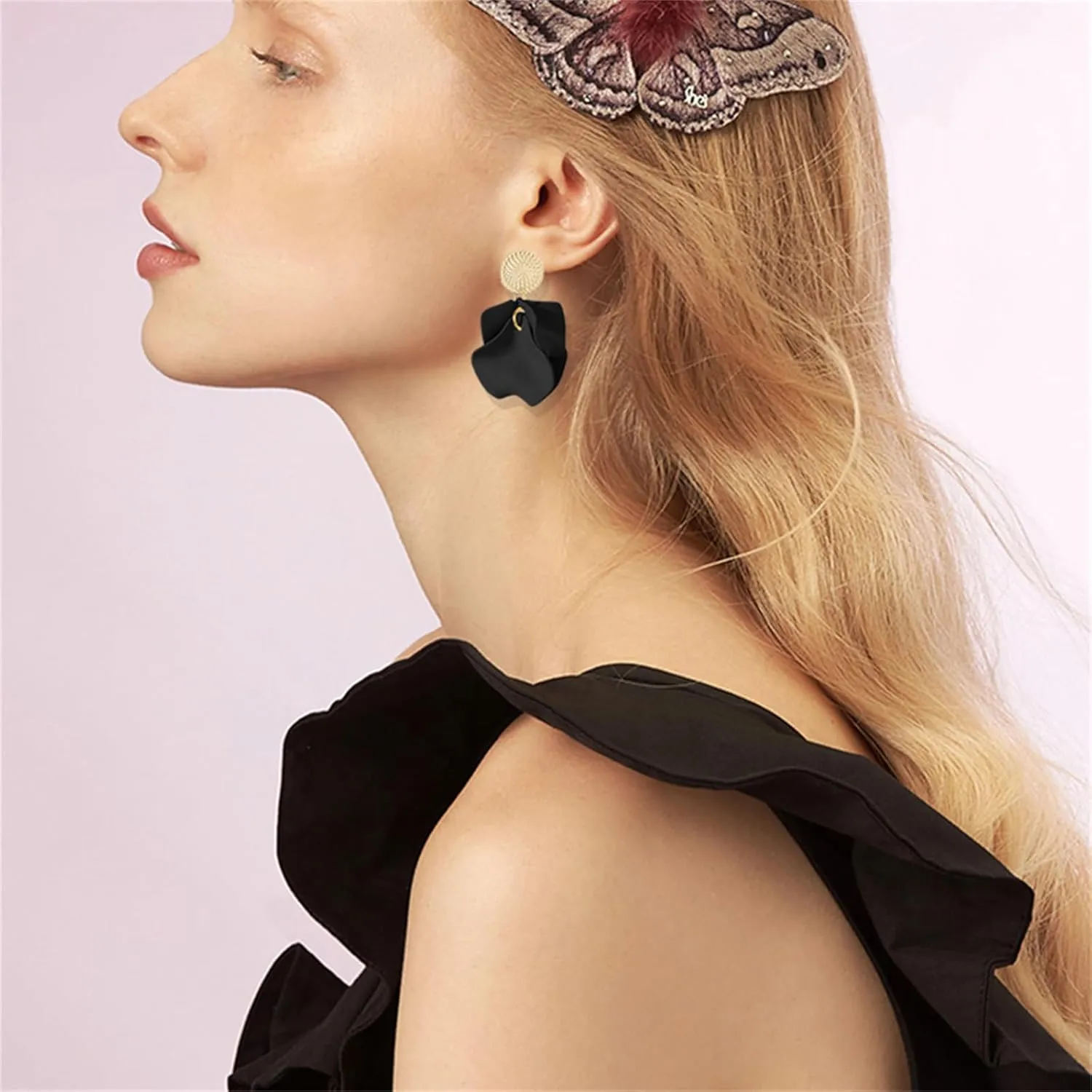 Dreuyet Rose Petal Dangle Earrings for Women Elegant Boho Statement Floral Tassel Earrings Acrylic Tiered Matte Flower Earrings Exaggerated Petal Tassel Earrings Flower Earrings