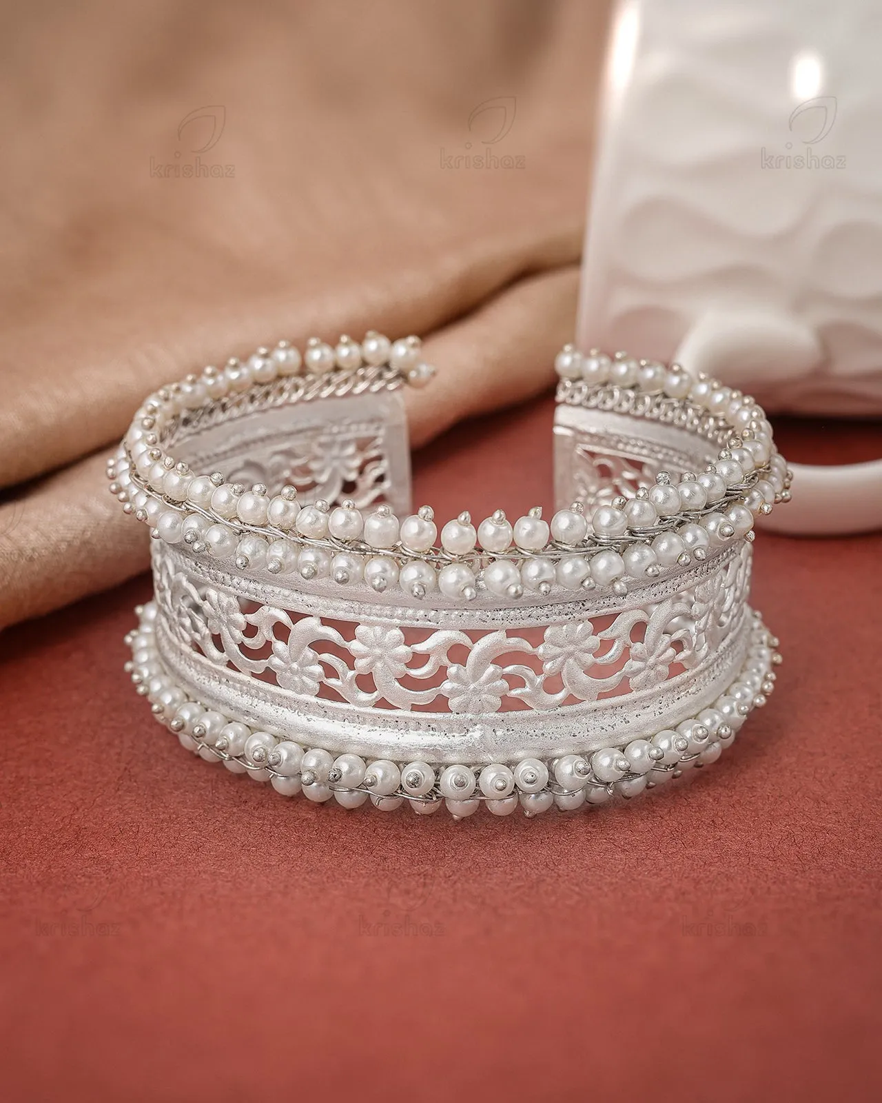 Harshika One Piece Adjustable Kada