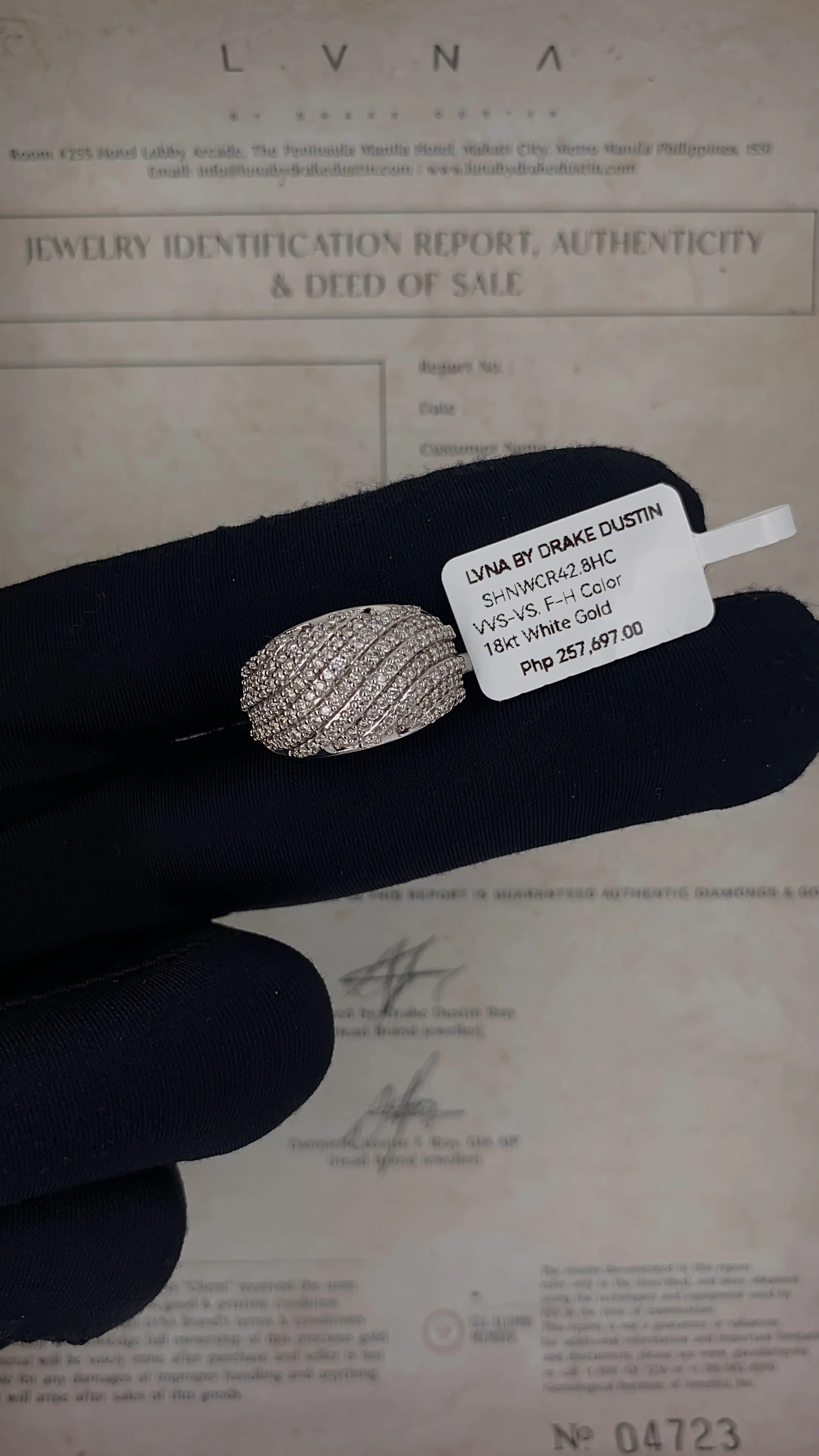 #LVNA2024 | Curved Half Eternity Unisex Millionaire’s Diamond Ring 18kt