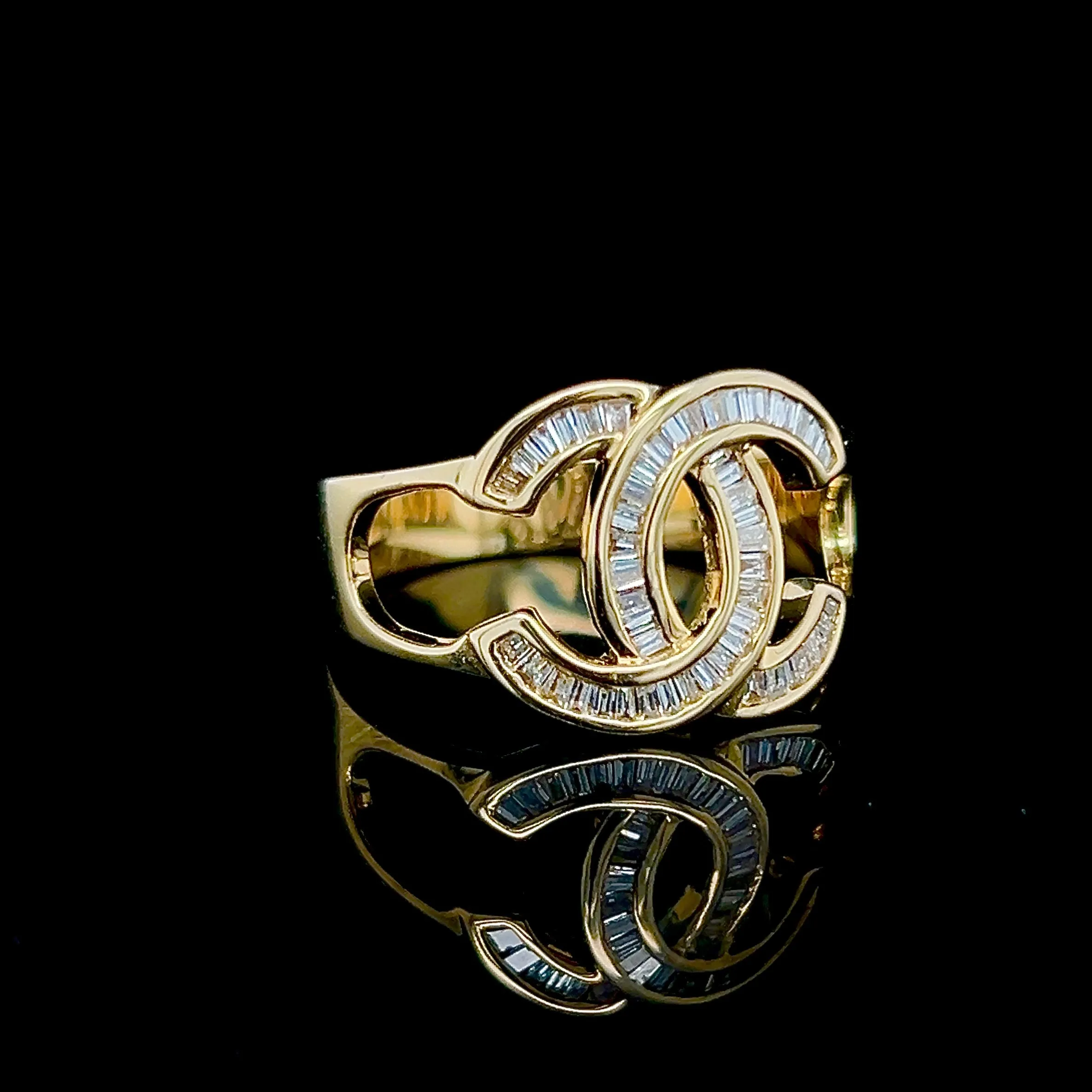 #LVNA2024 | Golden C Shape Diamond Ring 14kt