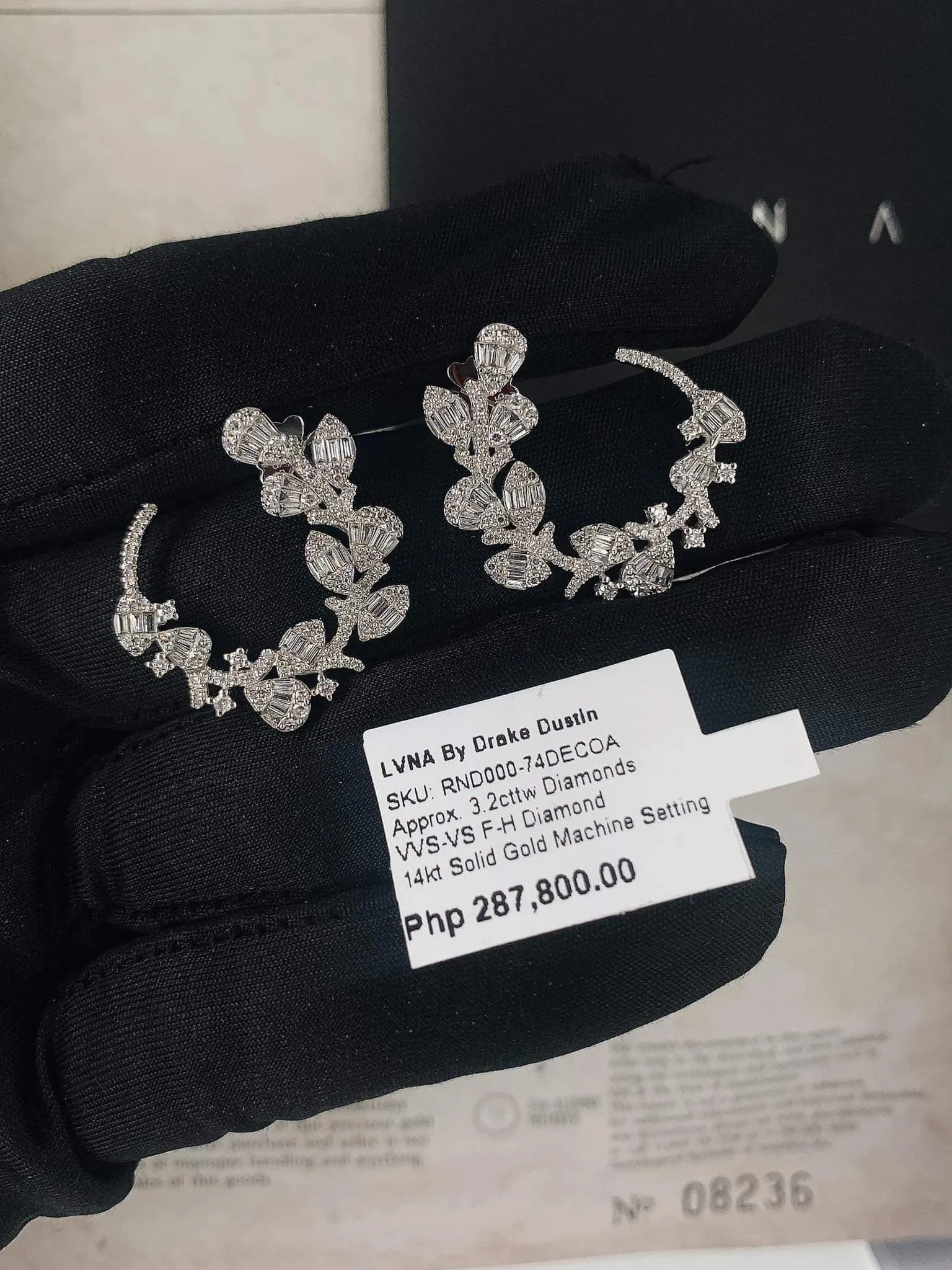 #LVNA2024 | Leaf Creolle Overlap Deco Diamond Earrings 14kt