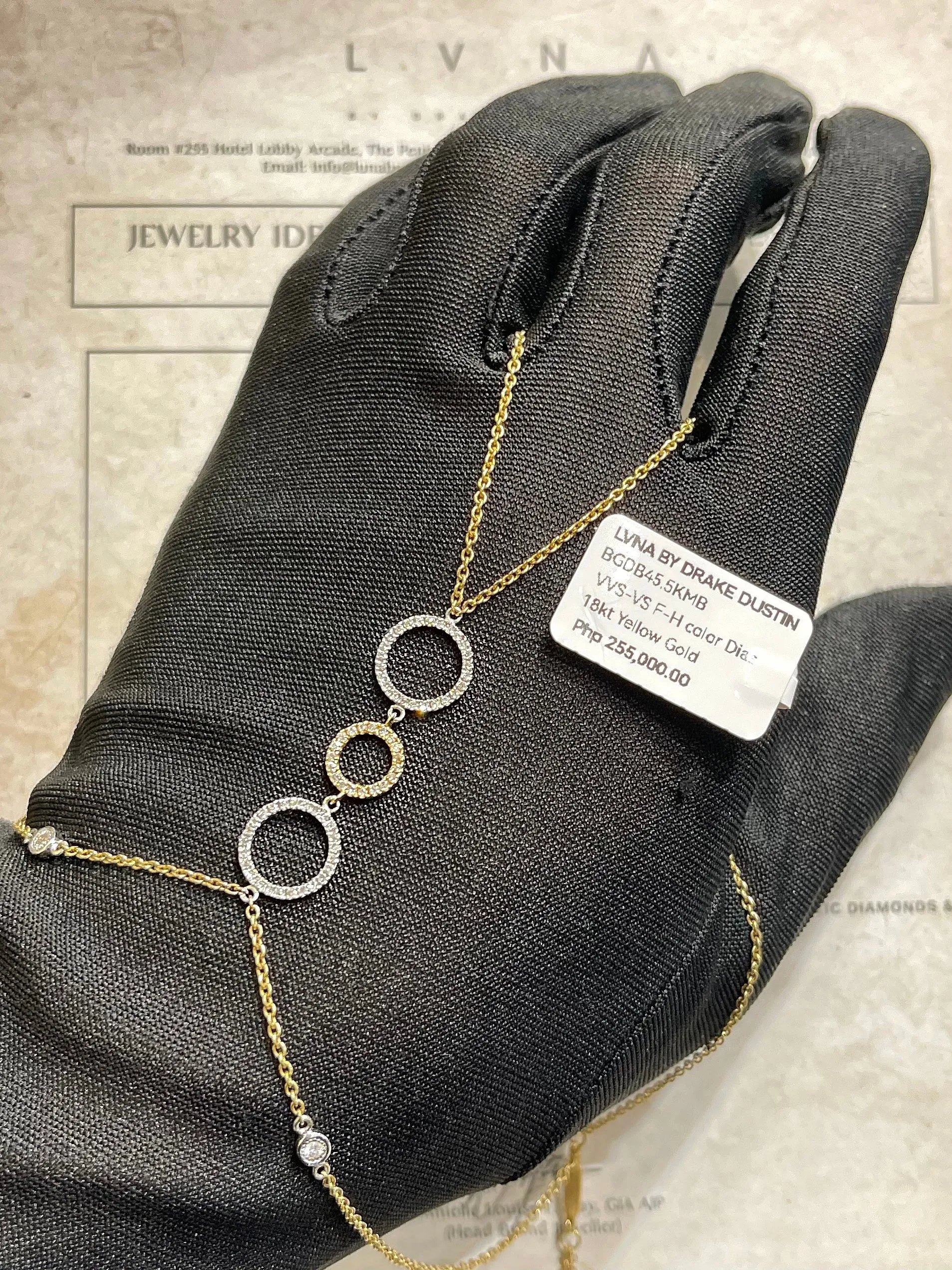 #LVNA2024 | LVNA Signatures Golden Link Paved Armpiece Diamond Bracelet 18kt