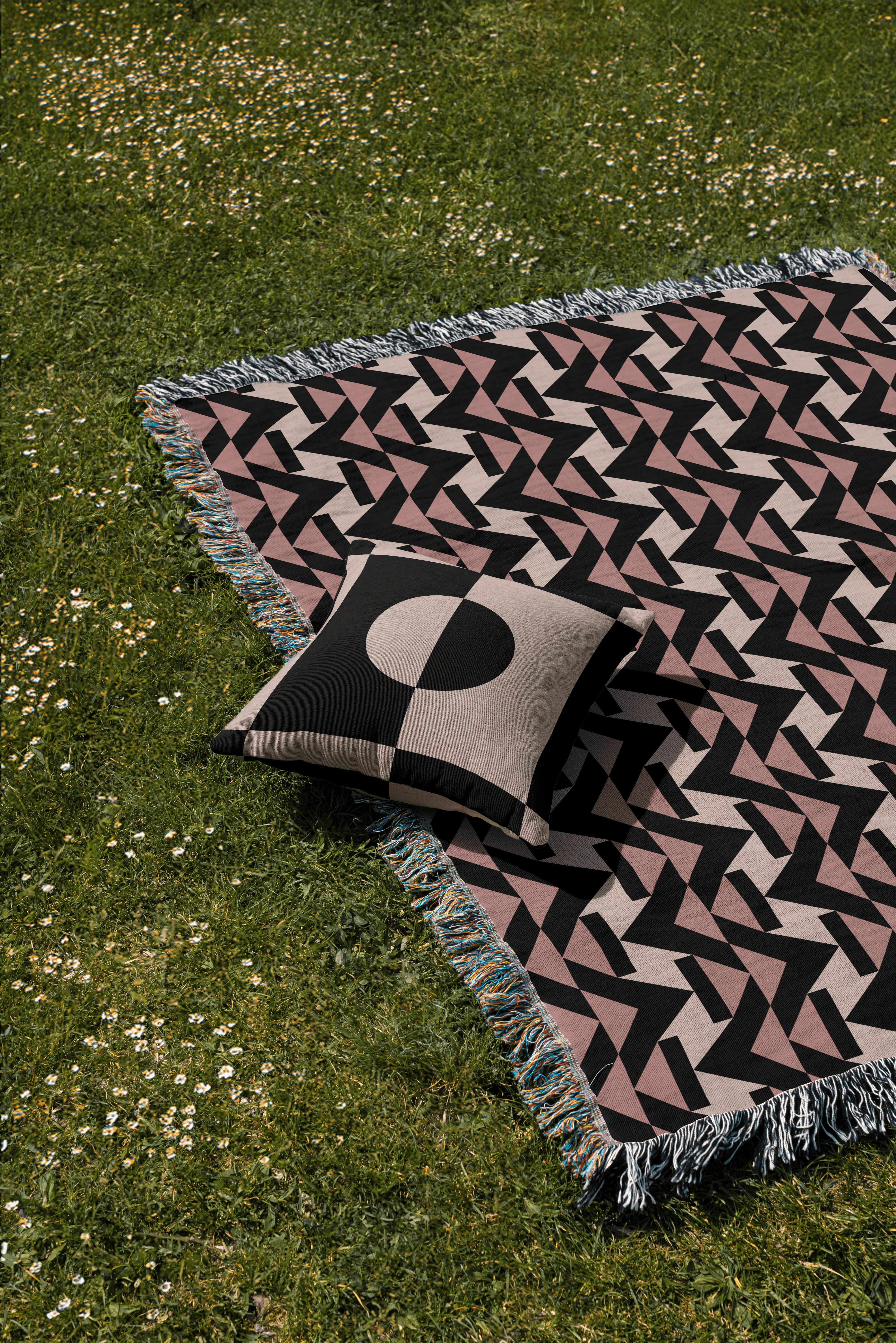 Modern Chevron Pattern Woven Throw Blanket