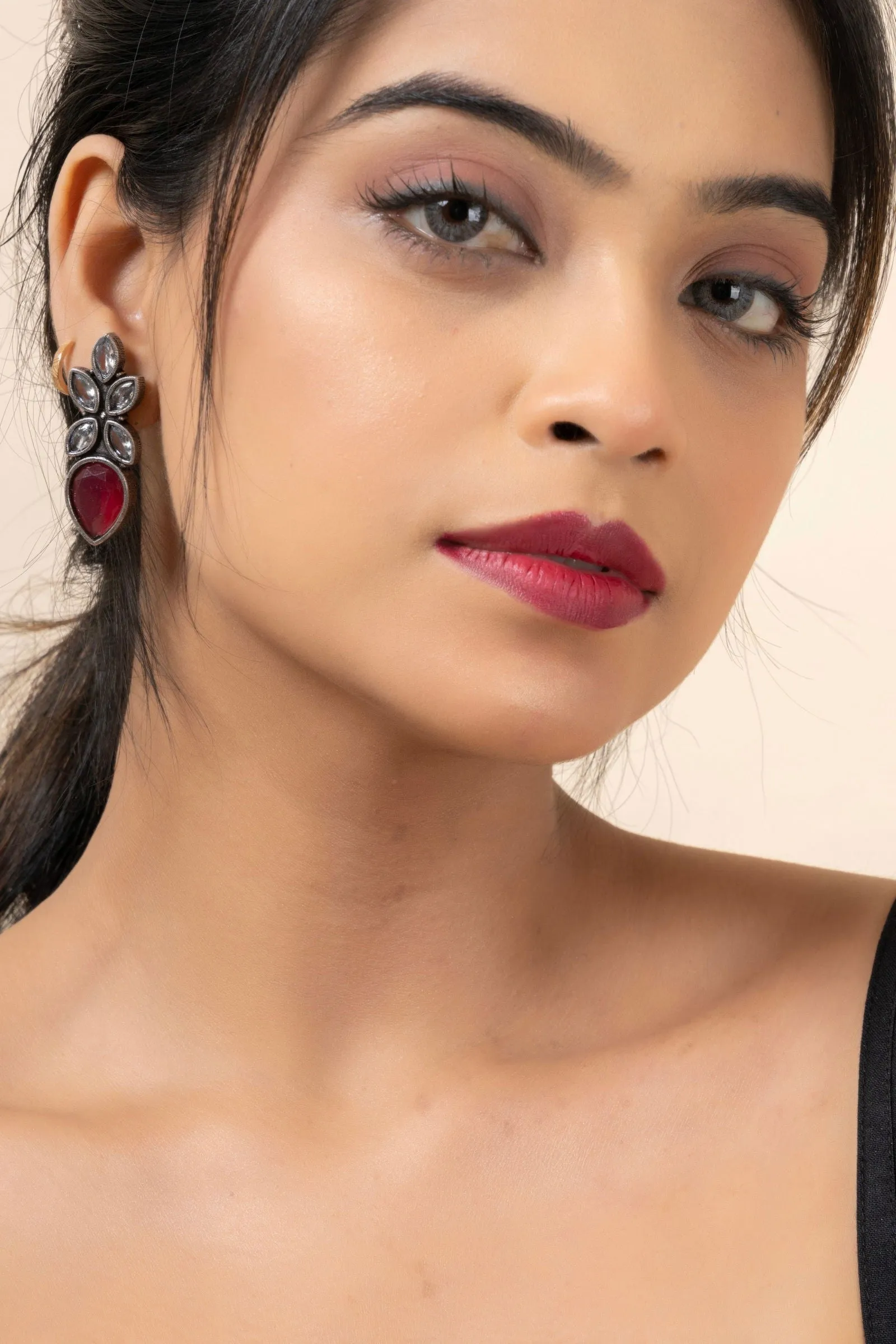 Oxidized Silver with White and Red Cubic Zirconia Stones Stud Earrings for Elegant Style