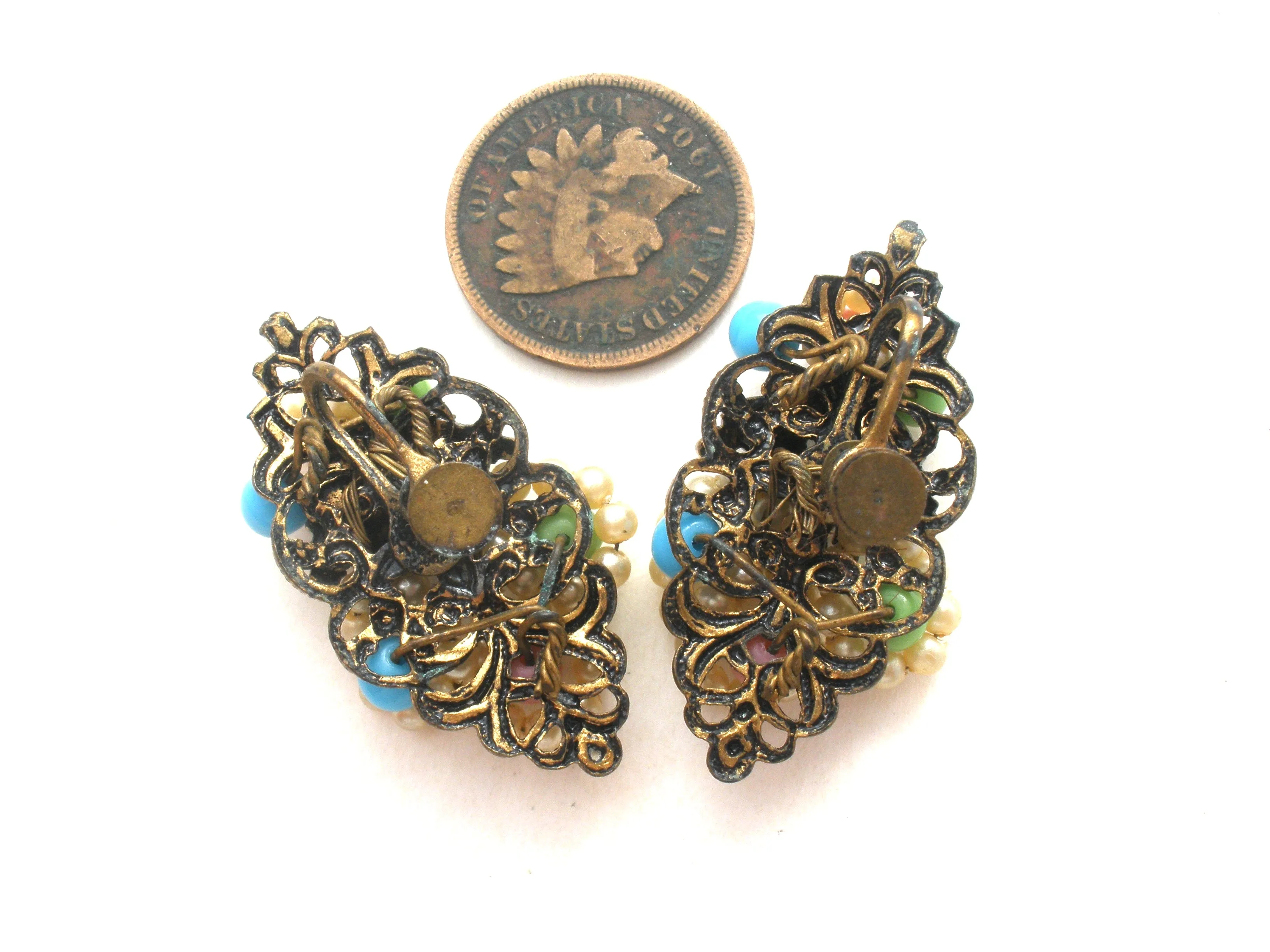 Pearl & Bead Screwback Earrings Vintage