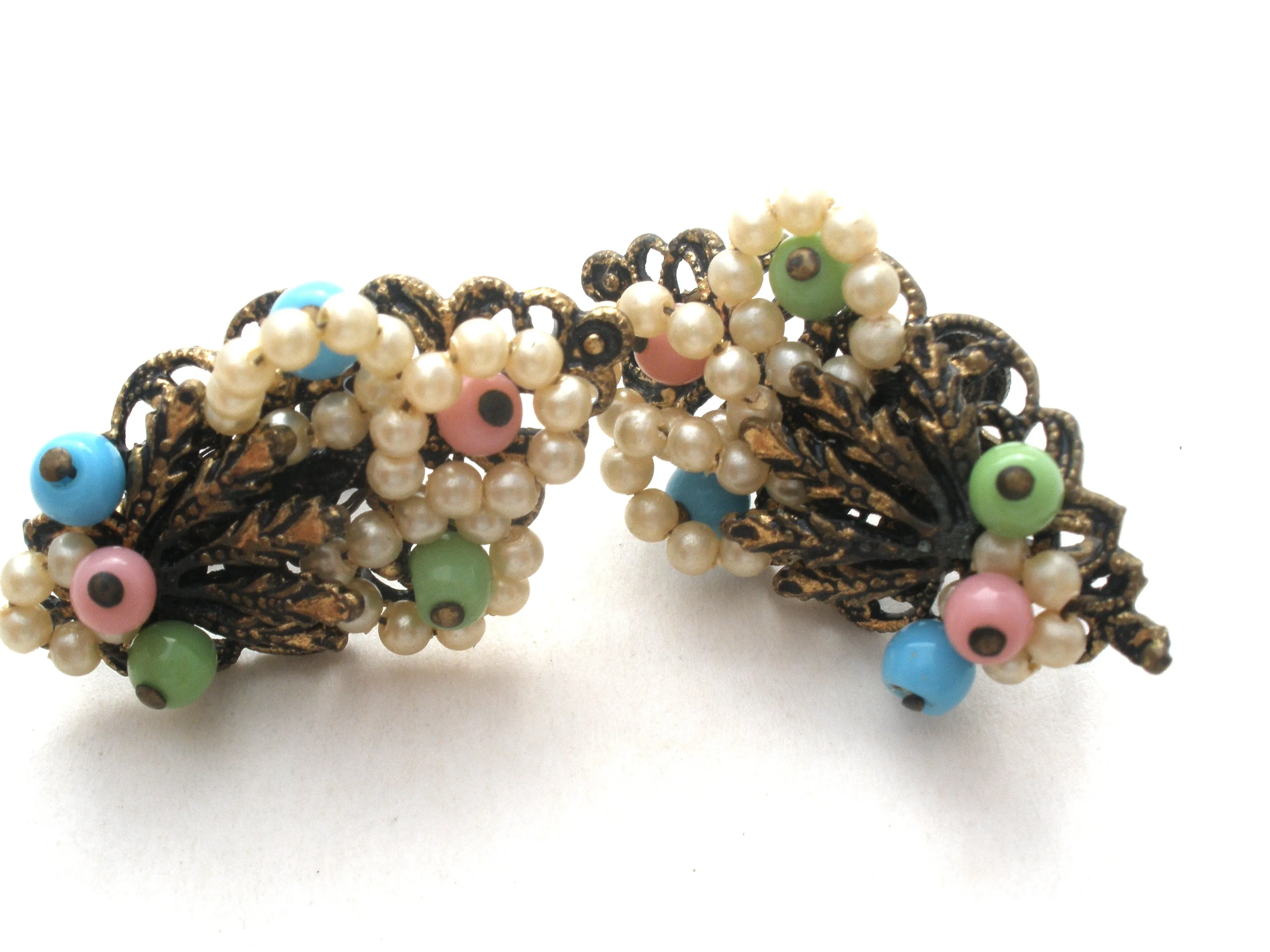 Pearl & Bead Screwback Earrings Vintage
